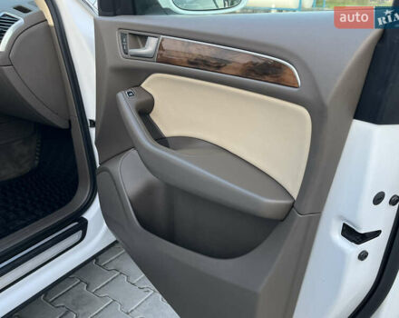 Белый Ауди Ку 5, объемом двигателя 2 л и пробегом 156 тыс. км за 14650 $, фото 29 на Automoto.ua