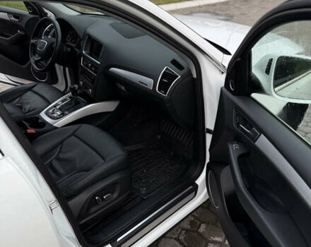 Белый Ауди Ку 5, объемом двигателя 3 л и пробегом 244 тыс. км за 18900 $, фото 23 на Automoto.ua