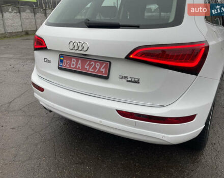 Білий Ауді Ку 5, об'ємом двигуна 2 л та пробігом 199 тис. км за 20900 $, фото 10 на Automoto.ua