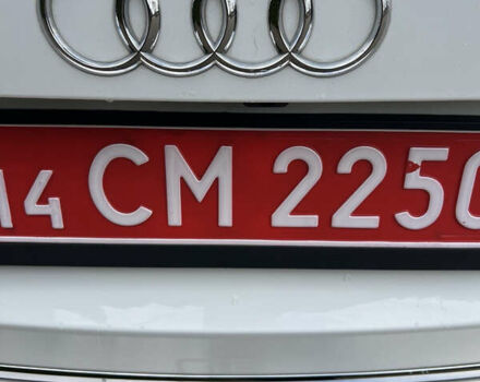 Білий Ауді Ку 5, об'ємом двигуна 2 л та пробігом 205 тис. км за 13450 $, фото 18 на Automoto.ua