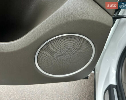 Білий Ауді Ку 5, об'ємом двигуна 2 л та пробігом 200 тис. км за 14990 $, фото 51 на Automoto.ua