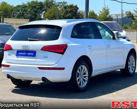 Белый Ауди Ку 5, объемом двигателя 2 л и пробегом 197 тыс. км за 15500 $, фото 4 на Automoto.ua