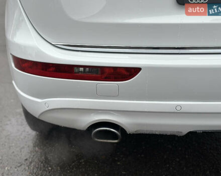 Білий Ауді Ку 5, об'ємом двигуна 2 л та пробігом 200 тис. км за 14990 $, фото 15 на Automoto.ua