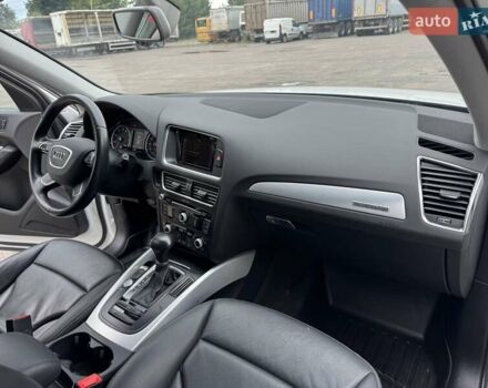 Белый Ауди Ку 5, объемом двигателя 1.98 л и пробегом 240 тыс. км за 15200 $, фото 38 на Automoto.ua
