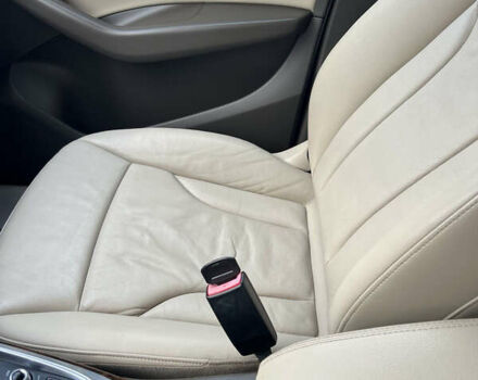 Білий Ауді Ку 5, об'ємом двигуна 2 л та пробігом 205 тис. км за 13450 $, фото 20 на Automoto.ua