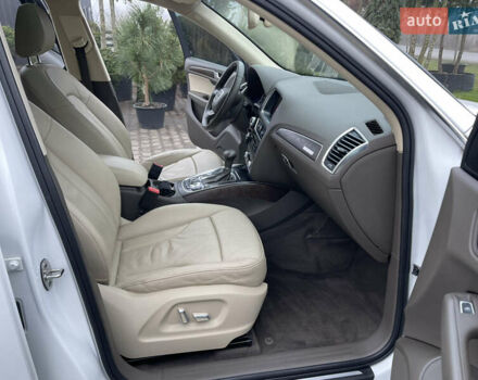 Білий Ауді Ку 5, об'ємом двигуна 2 л та пробігом 253 тис. км за 13500 $, фото 22 на Automoto.ua