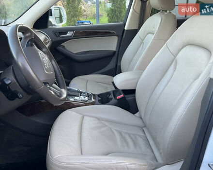 Белый Ауди Ку 5, объемом двигателя 2 л и пробегом 125 тыс. км за 14350 $, фото 25 на Automoto.ua