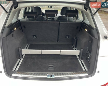 Білий Ауді Ку 5, об'ємом двигуна 2 л та пробігом 199 тис. км за 20900 $, фото 25 на Automoto.ua