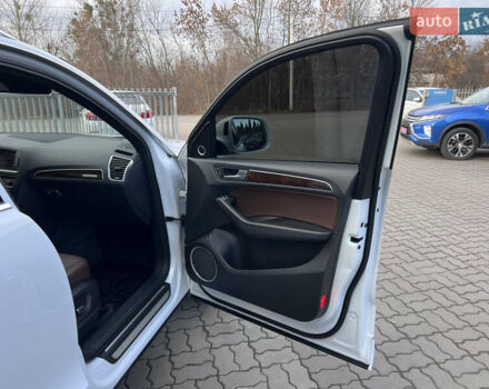 Белый Ауди Ку 5, объемом двигателя 2 л и пробегом 212 тыс. км за 14990 $, фото 30 на Automoto.ua