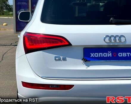 Белый Ауди Ку 5, объемом двигателя 2 л и пробегом 197 тыс. км за 15500 $, фото 6 на Automoto.ua