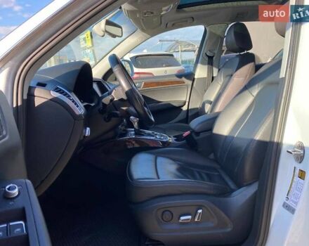 Белый Ауди Ку 5, объемом двигателя 1.98 л и пробегом 107 тыс. км за 15500 $, фото 19 на Automoto.ua