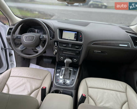 Білий Ауді Ку 5, об'ємом двигуна 2 л та пробігом 253 тис. км за 13500 $, фото 19 на Automoto.ua