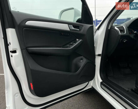 Белый Ауди Ку 5, объемом двигателя 2 л и пробегом 199 тыс. км за 15300 $, фото 10 на Automoto.ua