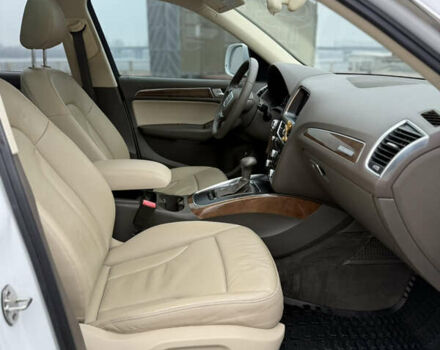 Белый Ауди Ку 5, объемом двигателя 1.98 л и пробегом 229 тыс. км за 15000 $, фото 55 на Automoto.ua