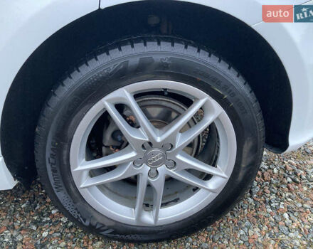 Белый Ауди Ку 5, объемом двигателя 1.98 л и пробегом 162 тыс. км за 18000 $, фото 5 на Automoto.ua