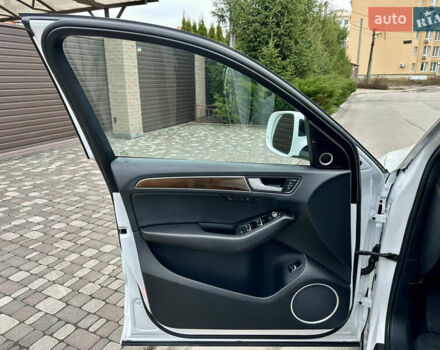 Белый Ауди Ку 5, объемом двигателя 1.98 л и пробегом 191 тыс. км за 16999 $, фото 21 на Automoto.ua