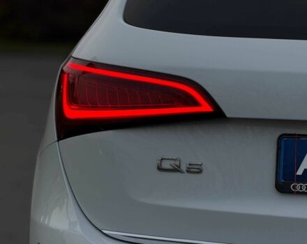 Білий Ауді Ку 5, об'ємом двигуна 2 л та пробігом 167 тис. км за 17000 $, фото 7 на Automoto.ua