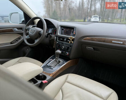 Белый Ауди Ку 5, объемом двигателя 1.98 л и пробегом 229 тыс. км за 15000 $, фото 40 на Automoto.ua
