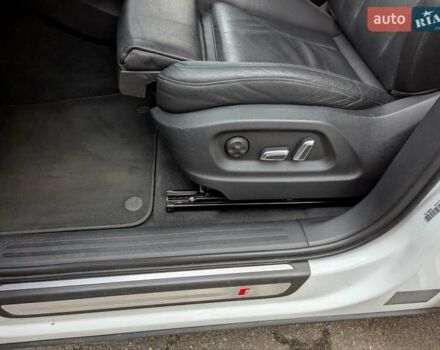 Ауді Ку 5 2015 у Києві на Automoto.ua Білий Ауді Ку 5, об'ємом двигуна 3 л та пробігом 95 тис. км за 17999 $, фото 40 на Automoto.ua