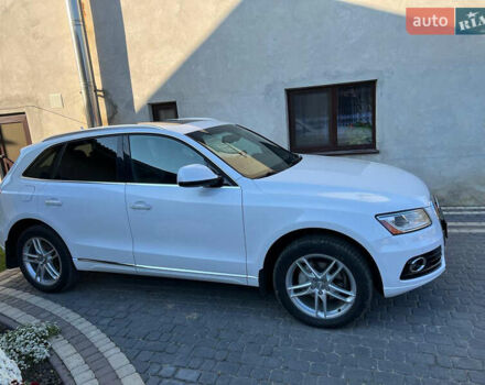 Білий Ауді Ку 5, об'ємом двигуна 2 л та пробігом 169 тис. км за 15500 $, фото 3 на Automoto.ua
