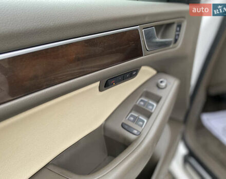 Белый Ауди Ку 5, объемом двигателя 0 л и пробегом 93 тыс. км за 15950 $, фото 12 на Automoto.ua