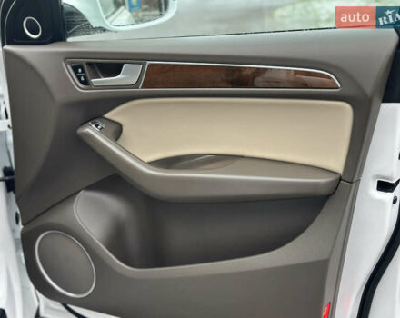 Білий Ауді Ку 5, об'ємом двигуна 2 л та пробігом 200 тис. км за 14990 $, фото 81 на Automoto.ua