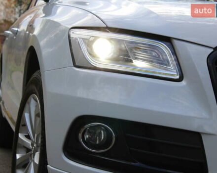 Белый Ауди Ку 5, объемом двигателя 1.98 л и пробегом 157 тыс. км за 16700 $, фото 7 на Automoto.ua