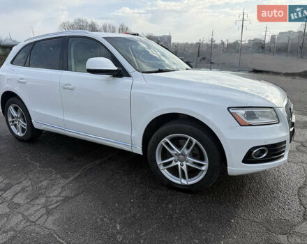 Білий Ауді Ку 5, об'ємом двигуна 2 л та пробігом 201 тис. км за 15999 $, фото 6 на Automoto.ua