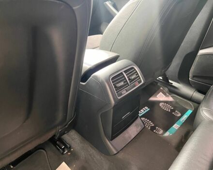 Білий Ауді Ку 5, об'ємом двигуна 2 л та пробігом 223 тис. км за 18900 $, фото 20 на Automoto.ua