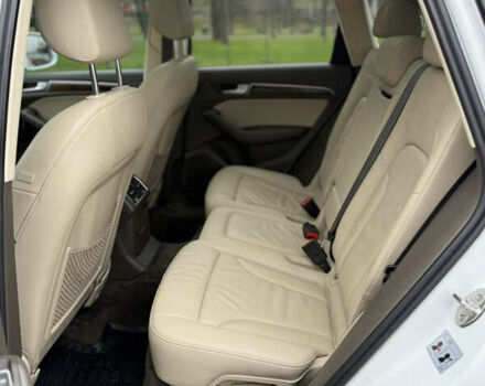 Белый Ауди Ку 5, объемом двигателя 1.98 л и пробегом 229 тыс. км за 15000 $, фото 44 на Automoto.ua