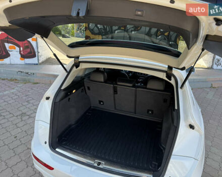 Белый Ауди Ку 5, объемом двигателя 1.98 л и пробегом 229 тыс. км за 16000 $, фото 27 на Automoto.ua