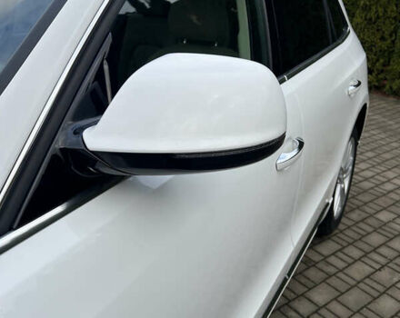 Білий Ауді Ку 5, об'ємом двигуна 2 л та пробігом 205 тис. км за 13450 $, фото 11 на Automoto.ua