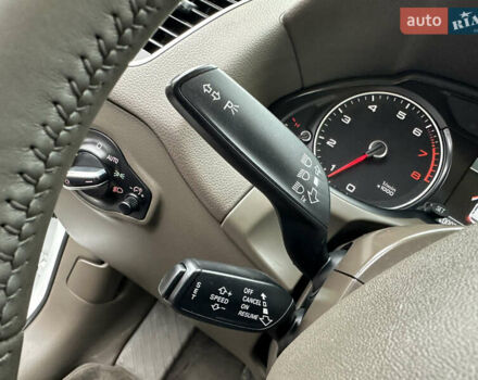 Білий Ауді Ку 5, об'ємом двигуна 2 л та пробігом 200 тис. км за 14990 $, фото 46 на Automoto.ua