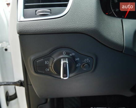 Белый Ауди Ку 5, объемом двигателя 2 л и пробегом 98 тыс. км за 15900 $, фото 16 на Automoto.ua