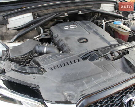 Белый Ауди Ку 5, объемом двигателя 1.98 л и пробегом 157 тыс. км за 16700 $, фото 26 на Automoto.ua