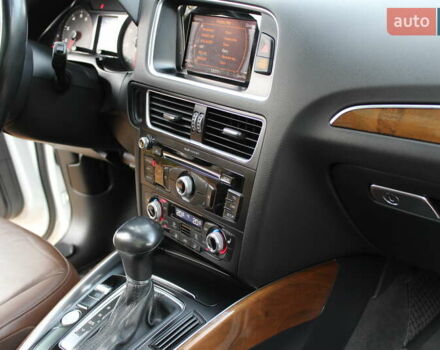 Белый Ауди Ку 5, объемом двигателя 1.98 л и пробегом 157 тыс. км за 16700 $, фото 23 на Automoto.ua