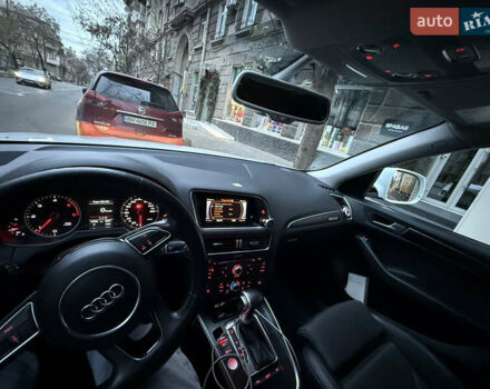 Білий Ауді Ку 5, об'ємом двигуна 2 л та пробігом 174 тис. км за 22000 $, фото 11 на Automoto.ua