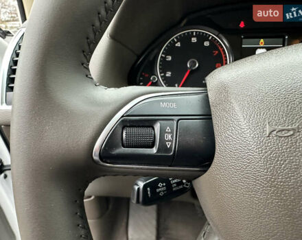 Білий Ауді Ку 5, об'ємом двигуна 2 л та пробігом 200 тис. км за 14990 $, фото 45 на Automoto.ua