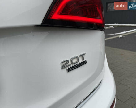 Білий Ауді Ку 5, об'ємом двигуна 2 л та пробігом 250 тис. км за 13999 $, фото 15 на Automoto.ua