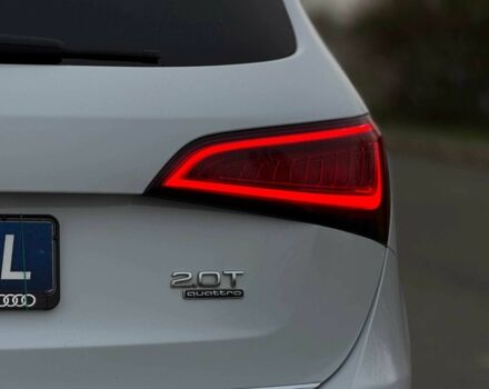 Білий Ауді Ку 5, об'ємом двигуна 2 л та пробігом 167 тис. км за 17000 $, фото 8 на Automoto.ua