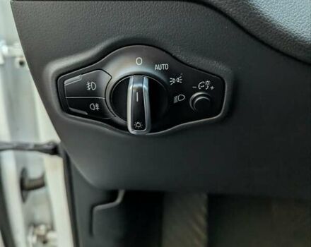 Ауді Ку 5 2015 у Києві на Automoto.ua Білий Ауді Ку 5, об'ємом двигуна 3 л та пробігом 95 тис. км за 17999 $, фото 6 на Automoto.ua