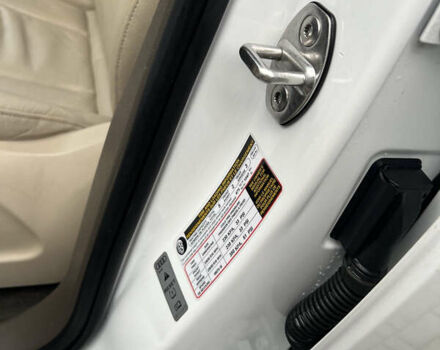 Білий Ауді Ку 5, об'ємом двигуна 2 л та пробігом 205 тис. км за 13450 $, фото 38 на Automoto.ua