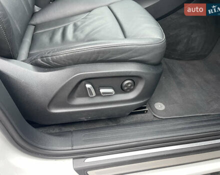 Білий Ауді Ку 5, об'ємом двигуна 2 л та пробігом 199 тис. км за 20900 $, фото 22 на Automoto.ua