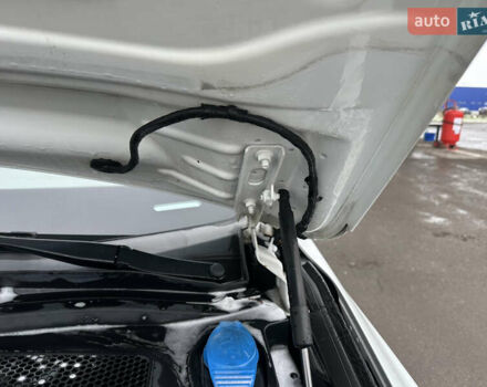 Білий Ауді Ку 5, об'ємом двигуна 2 л та пробігом 200 тис. км за 14990 $, фото 97 на Automoto.ua