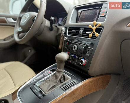 Белый Ауди Ку 5, объемом двигателя 1.98 л и пробегом 229 тыс. км за 15000 $, фото 41 на Automoto.ua