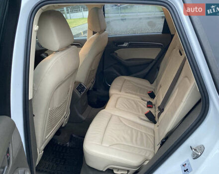 Белый Ауди Ку 5, объемом двигателя 1.98 л и пробегом 162 тыс. км за 18000 $, фото 7 на Automoto.ua