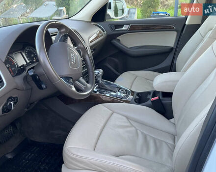 Белый Ауди Ку 5, объемом двигателя 2 л и пробегом 125 тыс. км за 14350 $, фото 26 на Automoto.ua