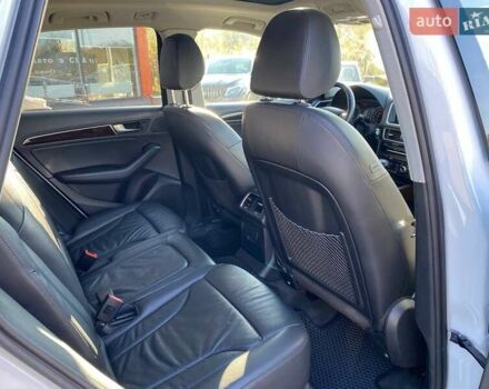 Белый Ауди Ку 5, объемом двигателя 1.98 л и пробегом 107 тыс. км за 15500 $, фото 24 на Automoto.ua