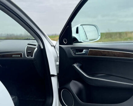 Белый Ауди Ку 5, объемом двигателя 1.98 л и пробегом 160 тыс. км за 18000 $, фото 9 на Automoto.ua