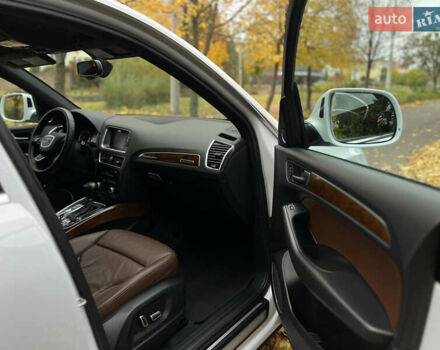 Ауди Ку 5 2015 в Ровно на Automoto.ua Белый Ауди Ку 5, объемом двигателя 2 л и пробегом 167 тыс. км за 14700 $, фото 82 на Automoto.ua